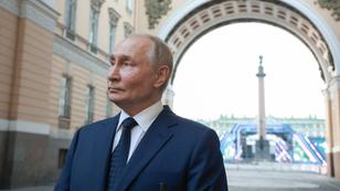 Russian President Vladimir Putin talks to journalists  in Saint Petersburg, Russia, September 12, 2024, photo by Vyacheslav Prokofyev/Reuters